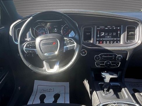 Used 2017 Dodge Charger SXT w/ Rallye Group RWD image 8
