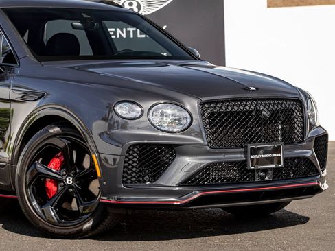 Certified 2025 Bentley Bentayga AWD/4WD image 10