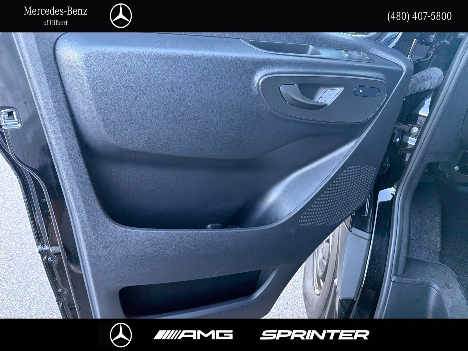 Used 2024 Mercedes-Benz Sprinter 2500 image 30
