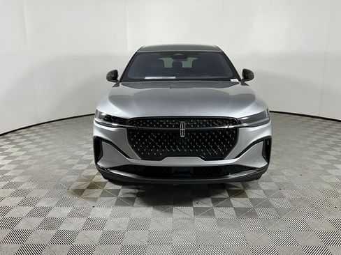 Used 2025 Lincoln Nautilus Premier w/ Jet Appearance Package image 7