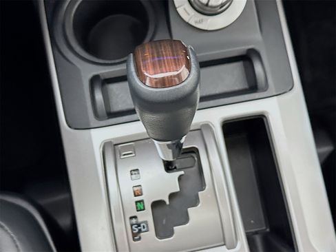 Used 2022 Toyota 4Runner Limited image 18