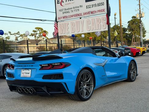 Used 2023 Chevrolet Corvette Z06 w/ Chrome Exterior Badge Package RWD image 10