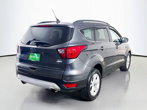 Used 2019 Ford Escape SEL image 10
