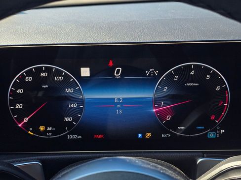 New 2026 Mercedes-Benz GLB 250 4MATIC image 38
