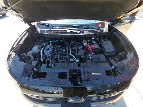 Used 2025 Nissan Kicks SV image 25