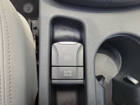 Used 2022 Hyundai Kona Limited AWD/4WD image 38