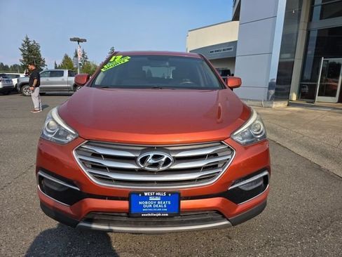 Used 2017 Hyundai Santa Fe Sport FWD image 3