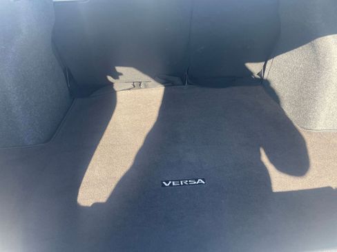 Used 2025 Nissan Versa SV image 31