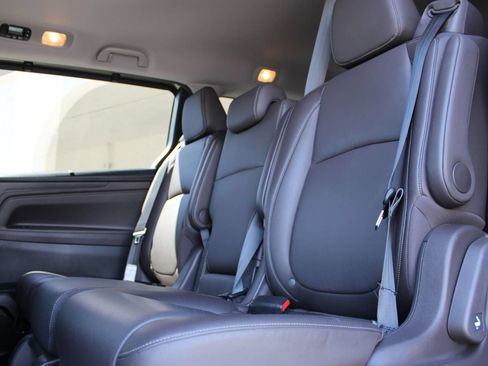 Used 2022 Honda Odyssey EX-L image 13