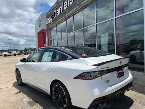 New 2026 Nissan Sentra SR w/ Floor Mat Package FWD image 2