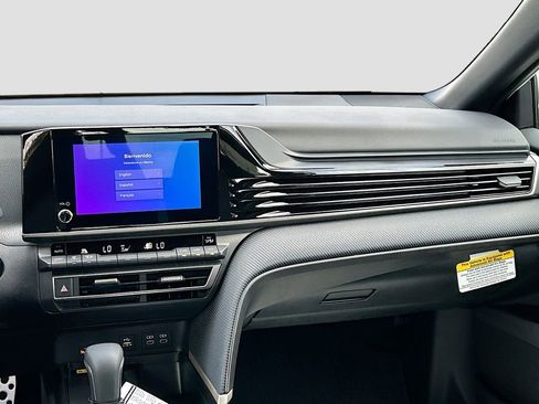 New 2025 Toyota Camry SE w/ Convenience Package FWD image 22