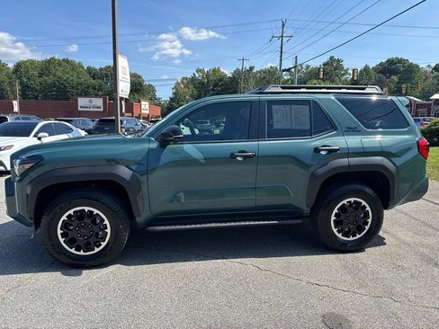 Certified 2026 Toyota 4Runner TRD Off-Road Premium AWD/4WD image 2