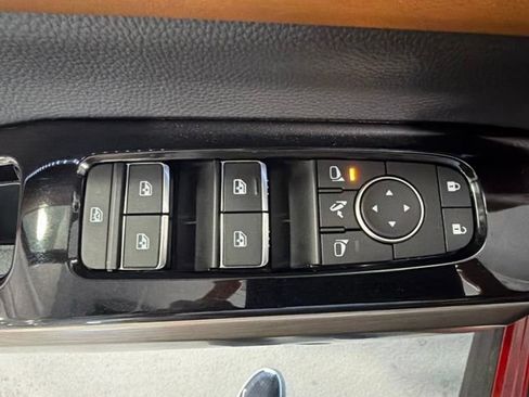 Used 2025 Nissan Pathfinder Platinum w/ Cargo Package AWD/4WD image 21