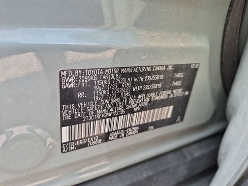 Used 2021 Toyota RAV4 XLE Premium FWD image 38