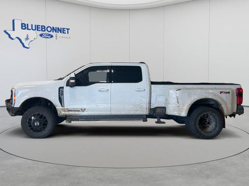 Used 2023 Ford F350 Lariat w/ Tow Technology Package AWD/4WD image 8
