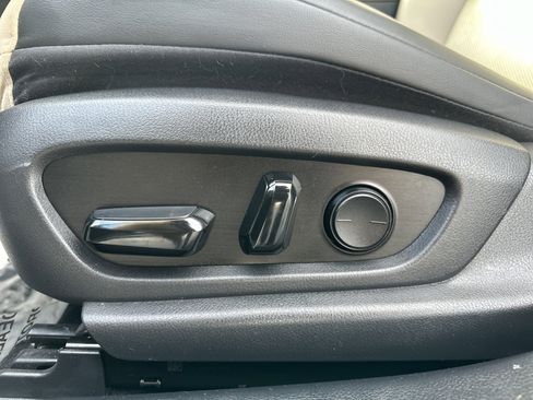 Used 2020 Lexus ES 350 image 16