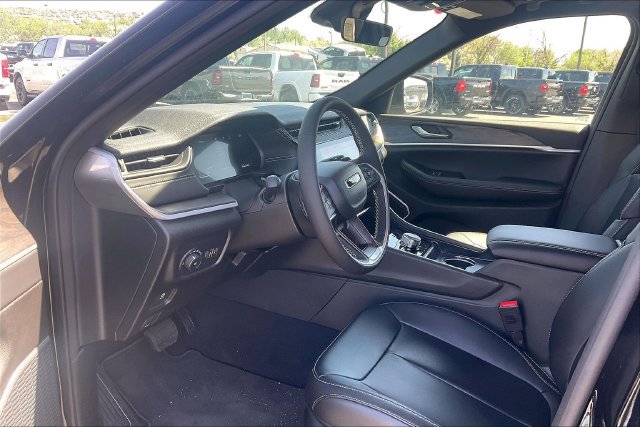 New 2026 Jeep Grand Cherokee Limited AWD/4WD image 6
