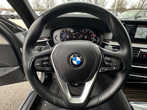 Used 2017 BMW 540i xDrive image 19