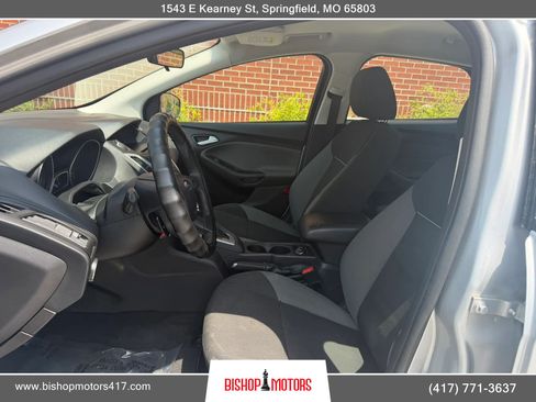 Used 2014 Ford Focus SE FWD image 9