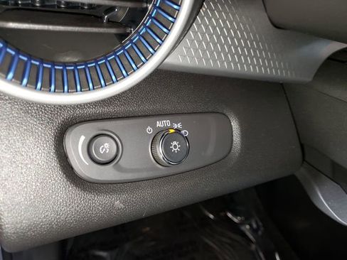 Used 2024 Chevrolet Trax LS w/ Driver Confidence Package image 17