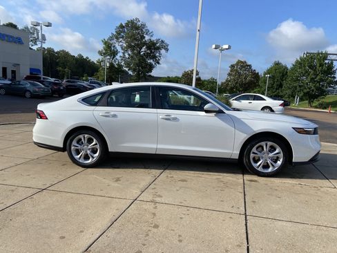 New 2026 Honda Accord LX image 12