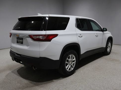 Used 2020 Chevrolet Traverse LS AWD/4WD image 2