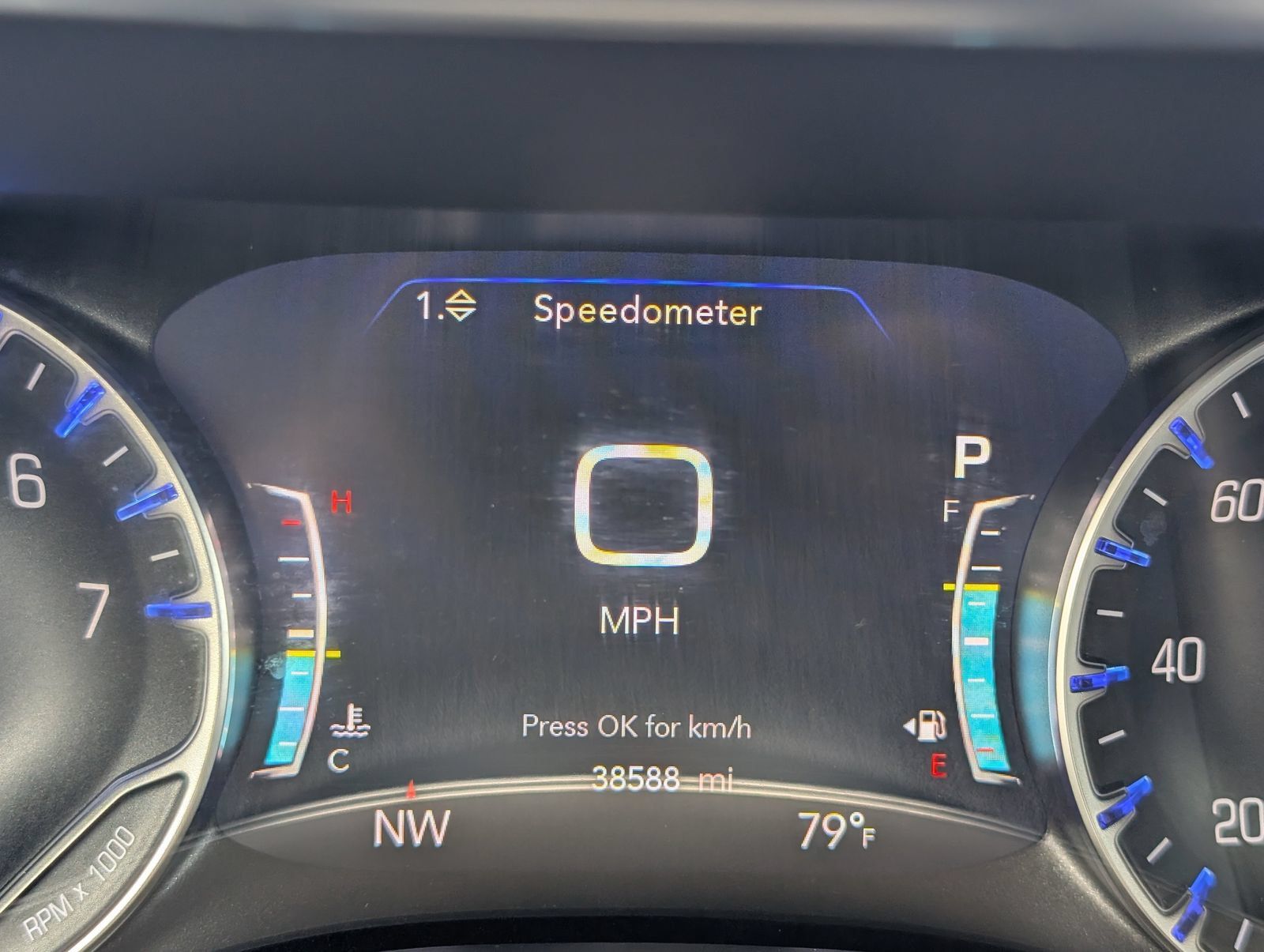 Used 2025 Chrysler Pacifica Limited FWD image 6