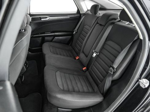 Used 2020 Ford Fusion SE image 37