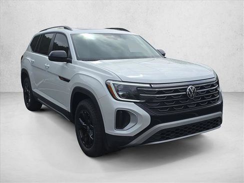 New 2026 Volkswagen Atlas Peak Edition AWD/4WD image 12
