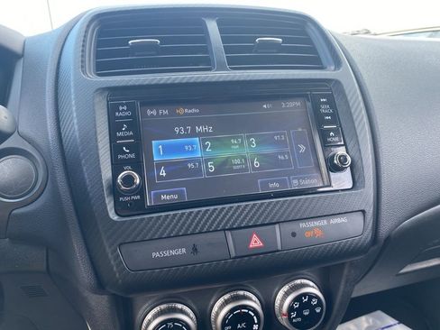 Used 2025 Mitsubishi Outlander Sport ES image 25