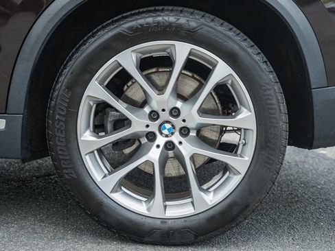 Used 2021 BMW X5 xDrive40i w/ Premium Package 2 AWD/4WD image 23