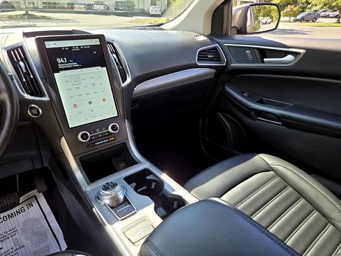 Used 2021 Ford Edge SEL image 20