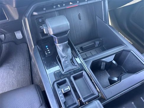 Used 2025 Toyota Tundra SR image 25