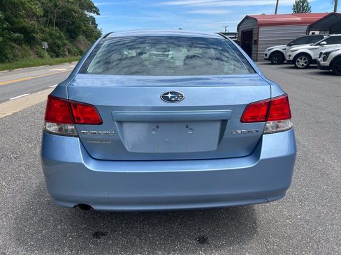 Used 2011 Subaru Legacy 2.5i Premium w/ All-Weather Pkg AWD/4WD image 7