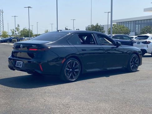 New 2025 BMW 760i xDrive 760i xDrive w/ Autobahn Package image 6