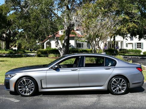 Used 2020 BMW 740i w/ Luxury Rear Seating Package image 24