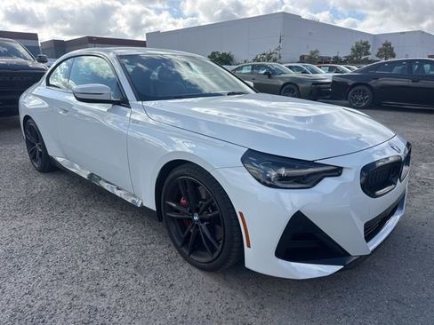 Used 2022 BMW 230i Coupe w/ Premium Package 2 RWD image 3
