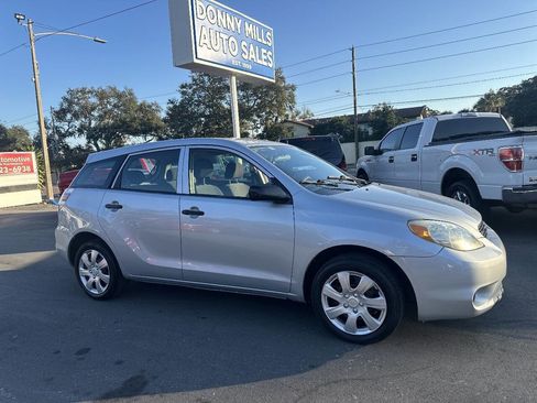 Used 2007 Toyota Matrix image 1