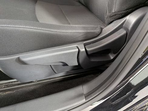 Used 2024 Nissan Sentra SV FWD image 13