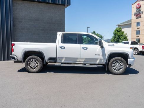 Used 2021 Chevrolet Silverado 3500 High Country w/ Z71 Off-Road Package AWD/4WD image 8
