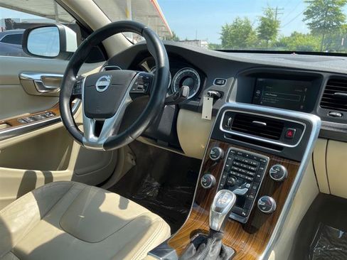 Used 2013 Volvo S60 T5 AWD/4WD image 70