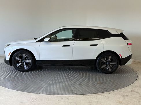 Used 2024 BMW iX xDrive50 w/ Sport Package AWD/4WD image 2