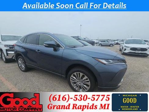Used 2022 Toyota Venza Limited AWD/4WD image 1