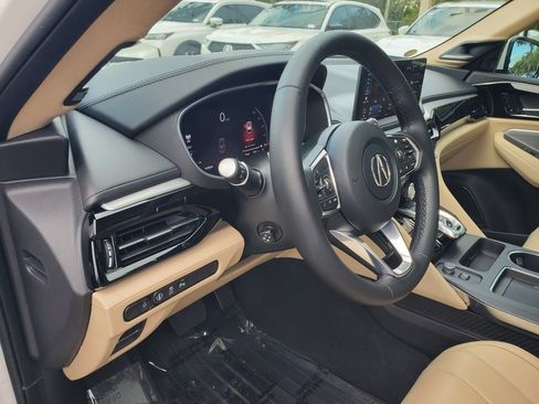Certified 2025 Acura MDX w/ Technology Package FWD image 16