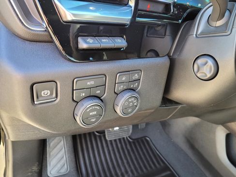 New 2026 Chevrolet Silverado 1500 LTZ w/ Technology Package AWD/4WD image 17
