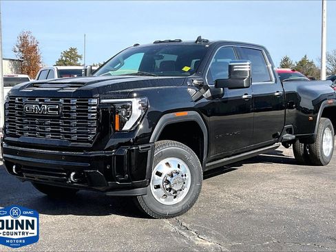 New 2026 GMC Sierra 3500 Denali Ultimate w/ LPO, Black Badging Package image 1