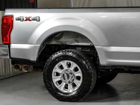 Used 2022 Ford F350 XLT w/ XLT Value Package AWD/4WD image 6