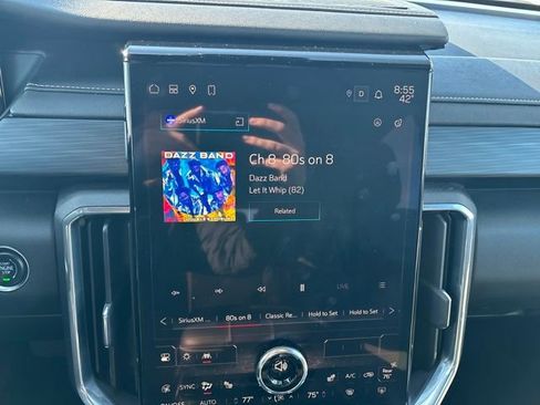 Certified 2025 GMC Acadia Elevation image 19