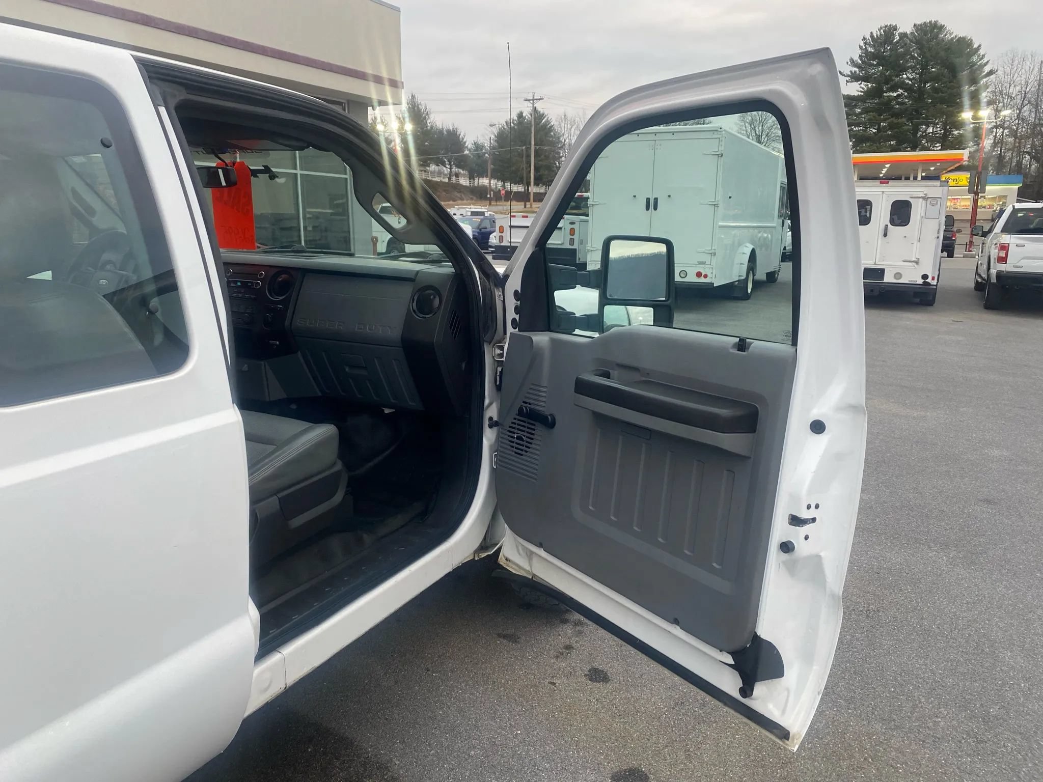 Used 2016 Ford F250 XL AWD/4WD image 19