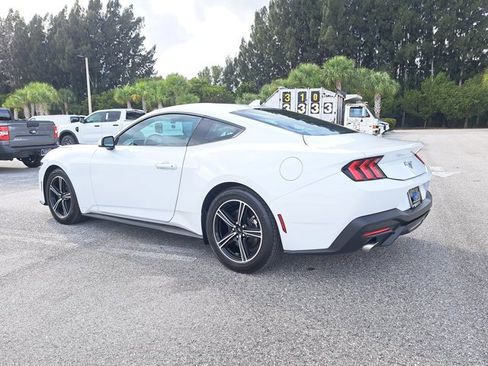 Certified 2025 Ford Mustang Coupe image 5